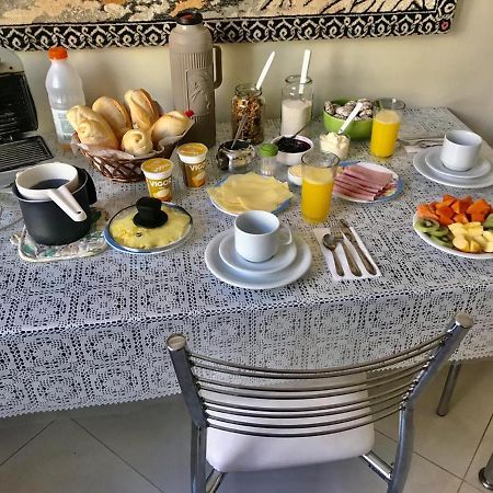 Homestay 2 - Avenida Carlos Gomes Porto Alegre Exteriér fotografie